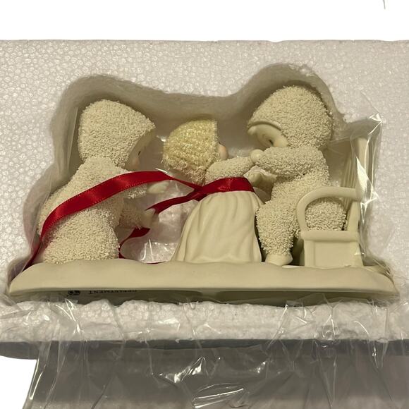 Department 56 Snowbabies Mommy's Little Girls 2011 Figurine - Picture 3 of 8